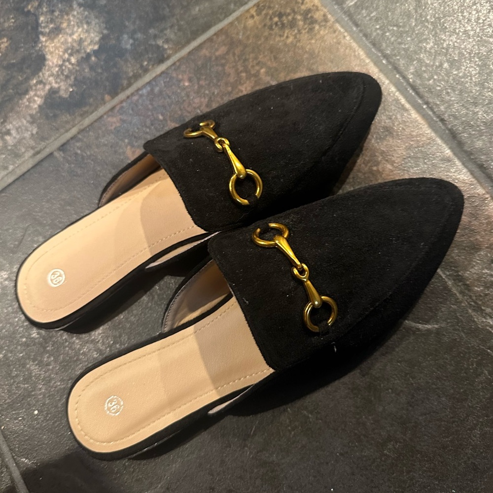 NWOT SHEIN Black Mules with Gold Detail